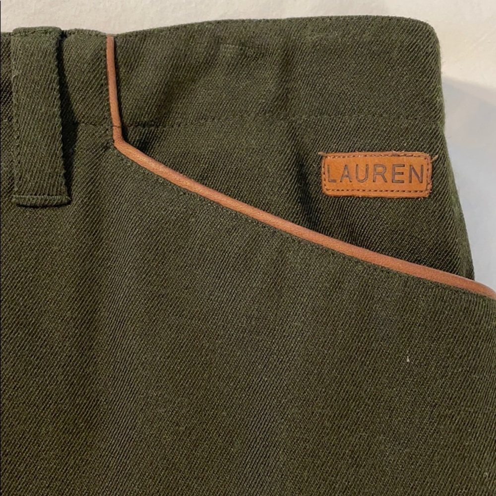 Lauren / Ralph Lauren Sz14 Wool Skirt w/ pockets.